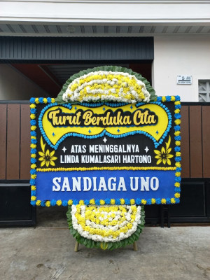 Papan Bunga Duka di Manganitu